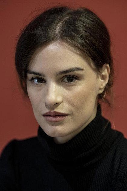 Anna Iodice - Actor Profile Photo