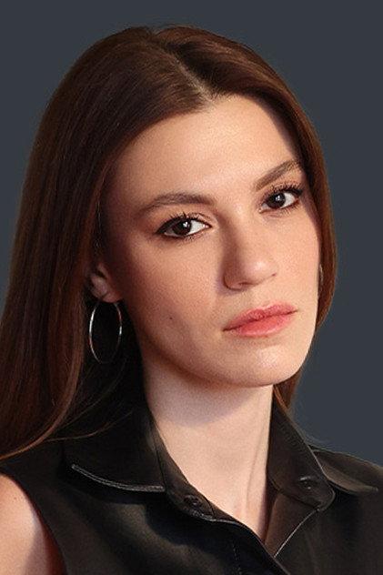 Yüsra Geyik - Actor Profile Photo