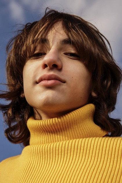 Azhy Robertson - Actor Profile Photo