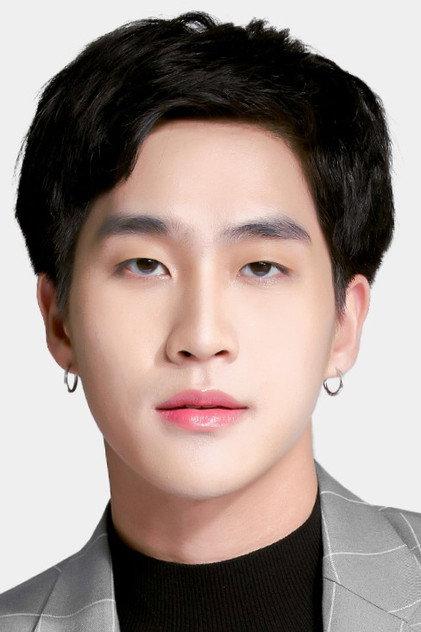 Theewara Panyatara - Actor Profile Photo