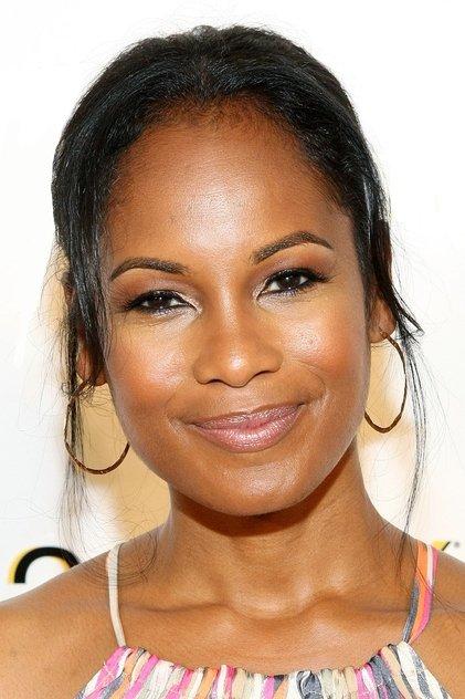 Robinne Lee - Actor Profile Photo