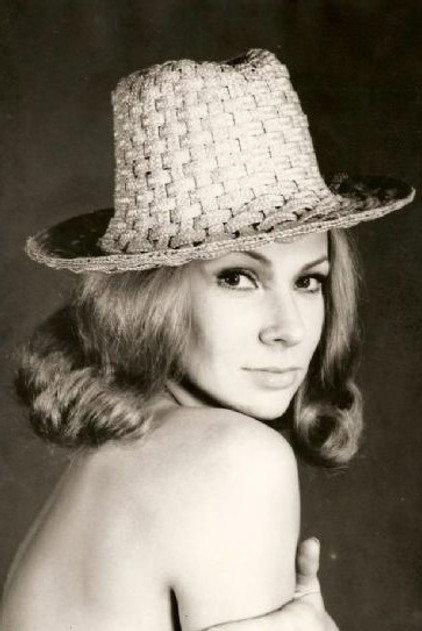 Ellen Bahl - Actor Profile Photo