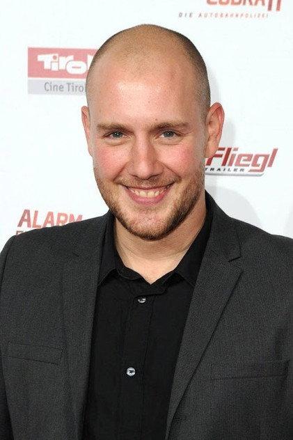 Oliver Petszokat - Actor Profile Photo
