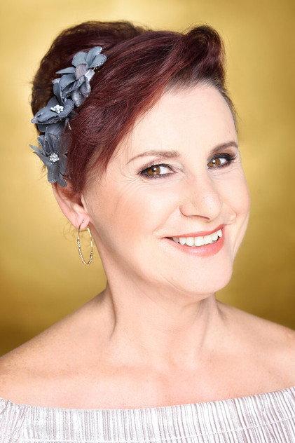 Loes van den Heuvel - Actor Profile Photo