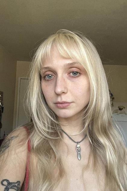 Emanuelle Rose Hill - Actor Profile Photo