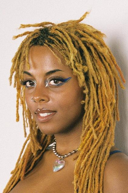 Juliana Huxtable - Actor Profile Photo