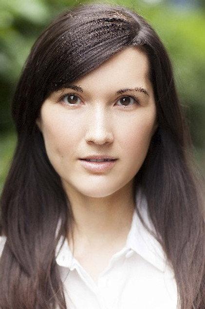 Helen Crevel - Actor Profile Photo