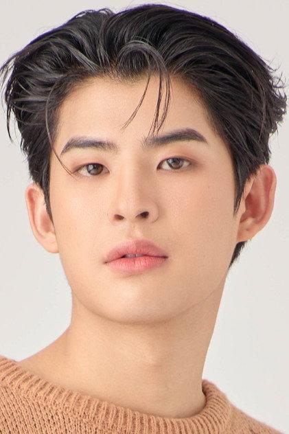 Pakin Kuna-anuwit - Actor Profile Photo