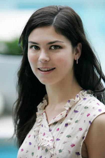 Kate Bell - Actor Profile Photo