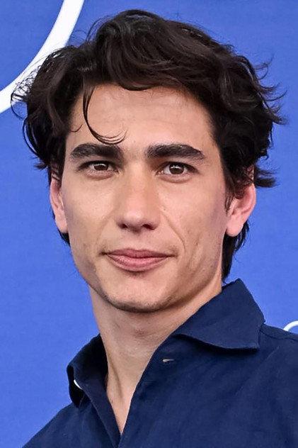 Enzo Vogrincic - Actor Profile Photo