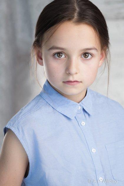 Isla Gie - Actor Profile Photo