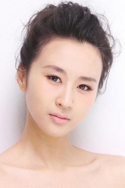 Erica Xia-Hou - Actor Profile Photo