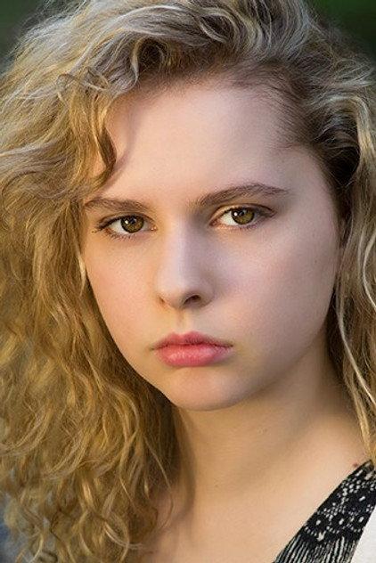 Chloe Roe - Actor Profile Photo