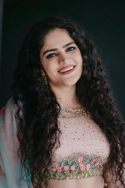 Angelina Lysen - Actor Profile Photo