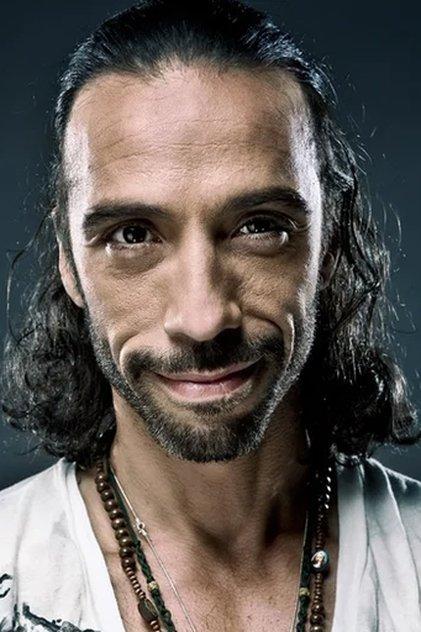 Carlos Leon - Actor Profile Photo
