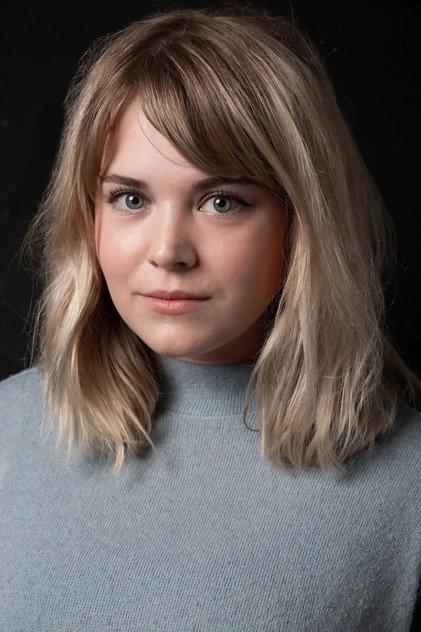 Roos Dickmann - Actor Profile Photo