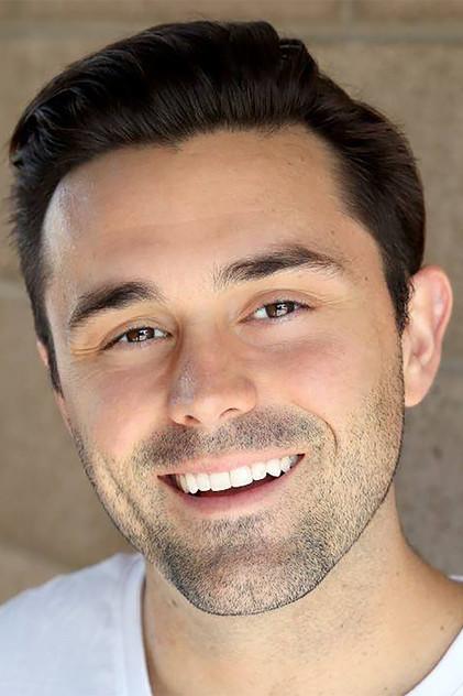 Alex Farnham - Actor Profile Photo
