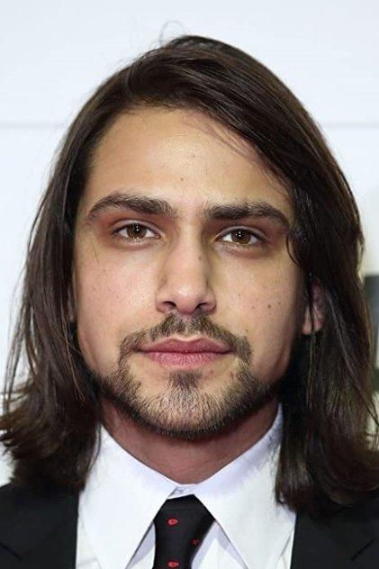 Luke Pasqualino - Actor Profile Photo