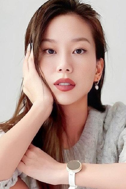 Iris Lee - Actor Profile Photo
