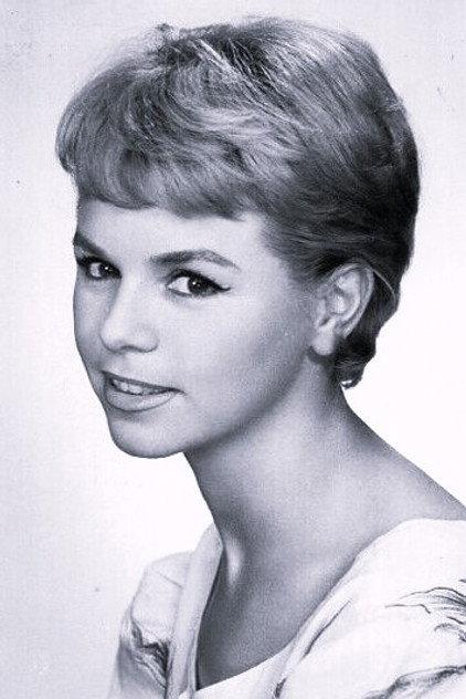Geneviève Cluny - Actor Profile Photo