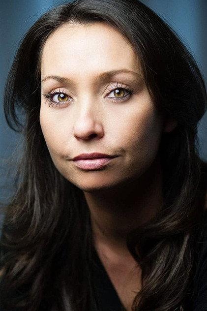 Lucinda Rhodes Thakrar - Actor Profile Photo