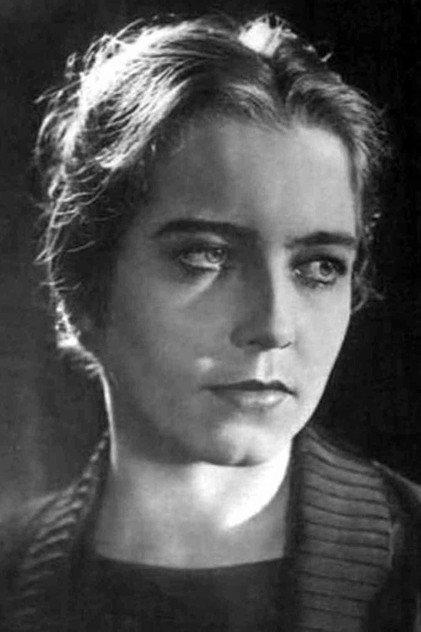Renate Brausewetter - Actor Profile Photo