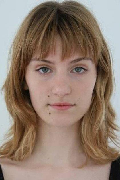 Vivelill Søgaard Holm - Actor Profile Photo