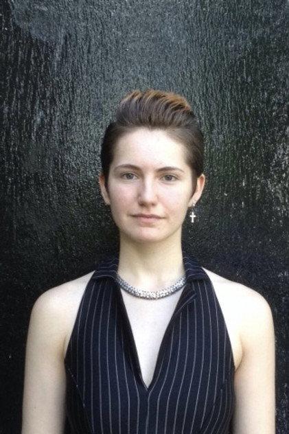 Laura MacDougall - Actor Profile Photo