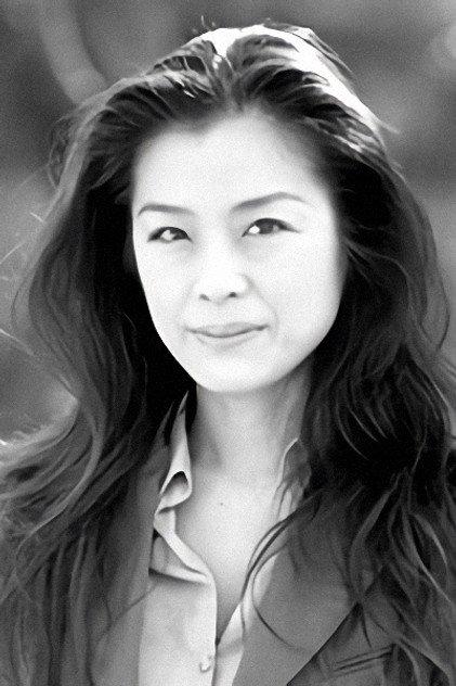 Makiko Kuno - Actor Profile Photo