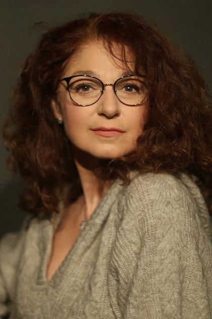 Crenguța Hariton - Actor Profile Photo