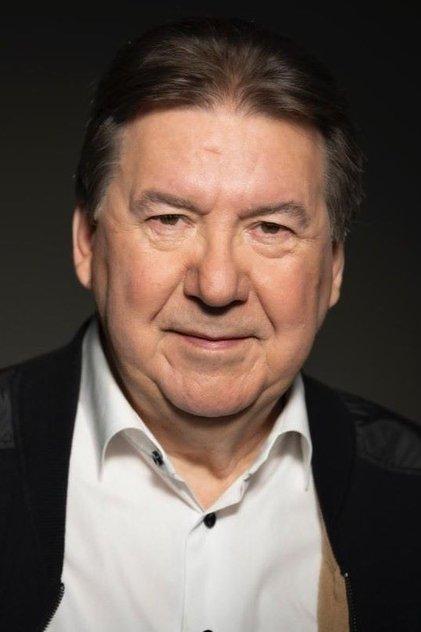Rémy Girard - Actor Profile Photo