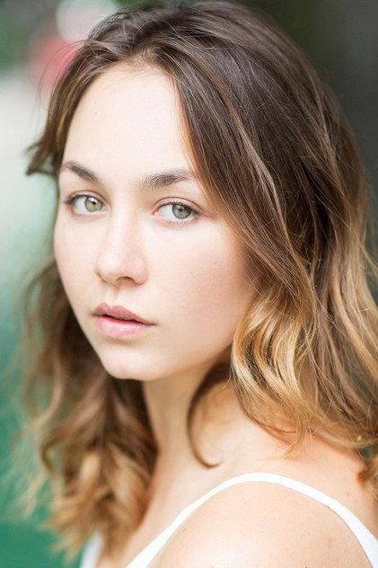 Anna Krippa - Actor Profile Photo