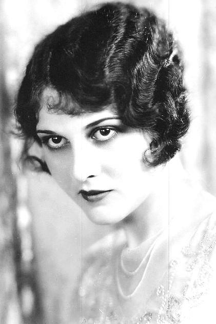 Lorraine Eason - Actor Profile Photo
