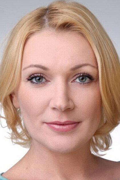Elena Kotelnikova - Actor Profile Photo