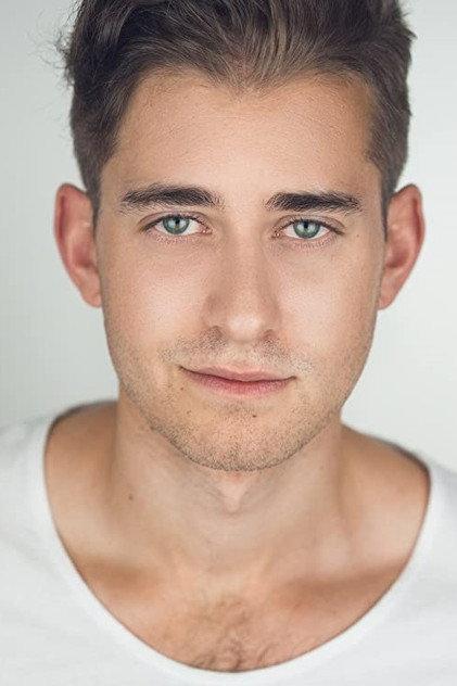 Derek Wallis - Actor Profile Photo
