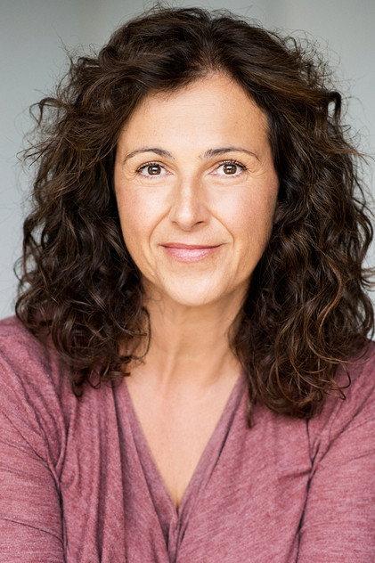 Isabelle Leyrolles - Actor Profile Photo