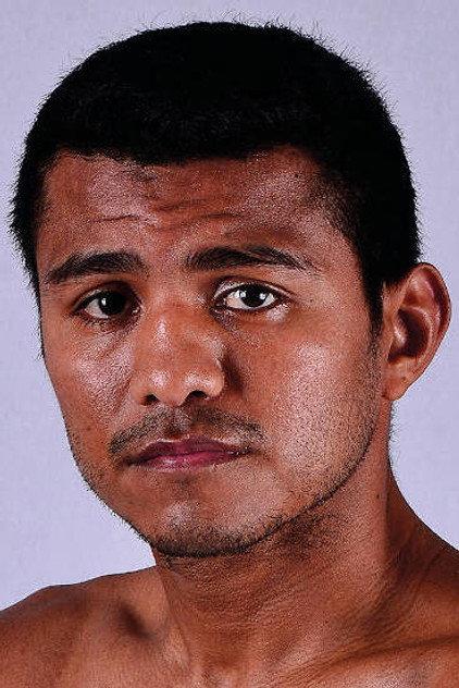 Roman Gonzalez - Actor Profile Photo