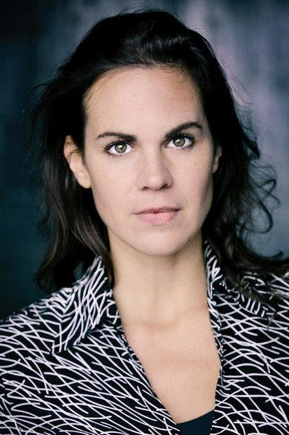 Nora Buzalka - Actor Profile Photo