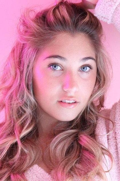 Rosie McClelland - Actor Profile Photo