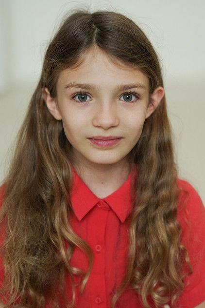 Naila Schuberth - Actor Profile Photo