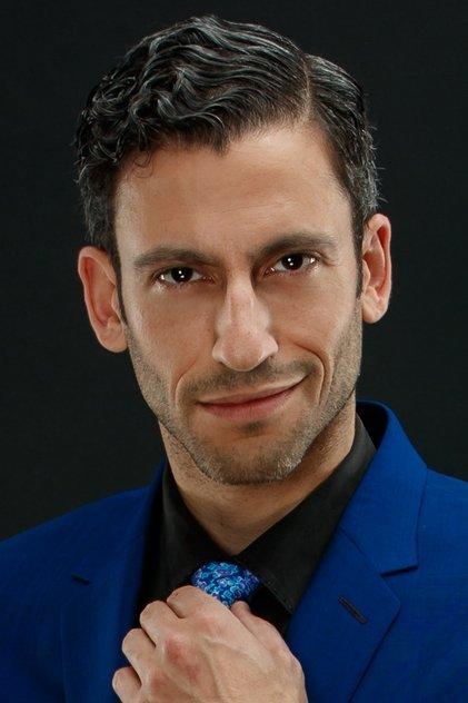 Adam Tsekhman - Actor Profile Photo