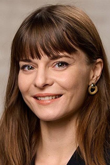 Jelena Bundalovic - Actor Profile Photo