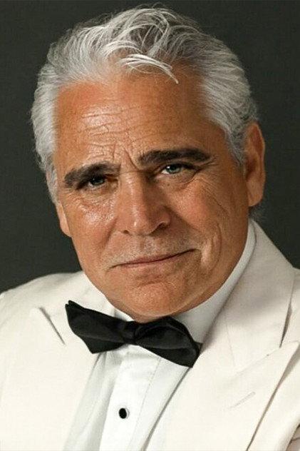Tolga Savacı - Actor Profile Photo