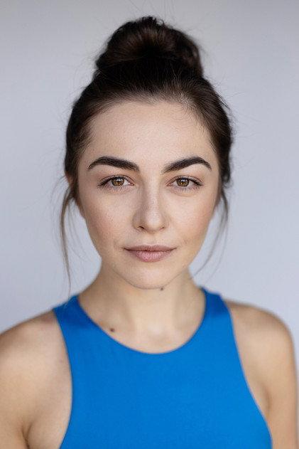 Adrianna Izydorczyk - Actor Profile Photo