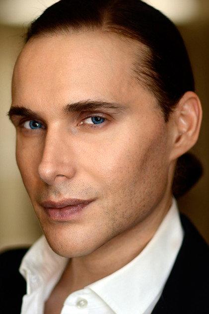 Guy Perry - Actor Profile Photo