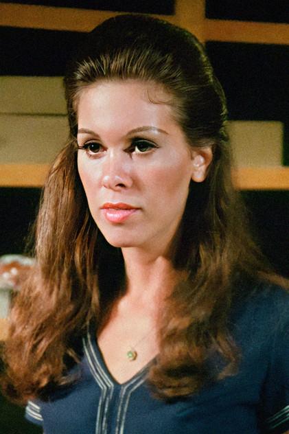 Elizabeth Marner-Brooks - Actor Profile Photo