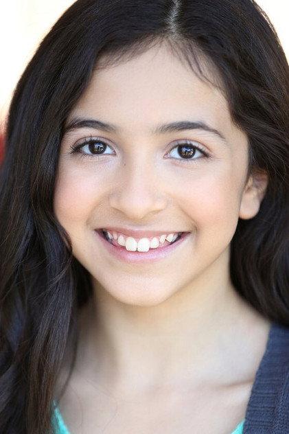 Yanellie Ireland - Actor Profile Photo