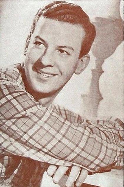 Mariano Mores - Actor Profile Photo