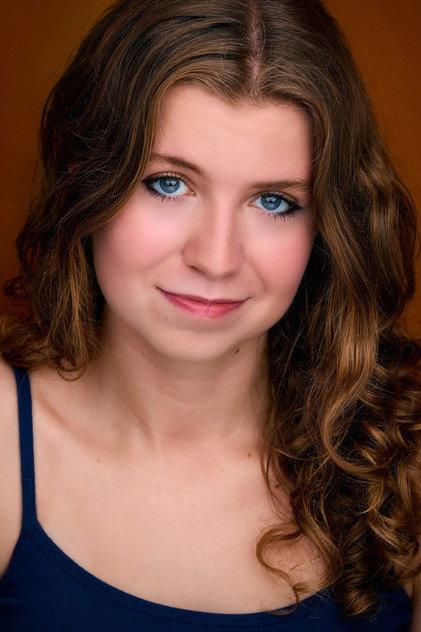 Sara Mitchell - Actor Profile Photo