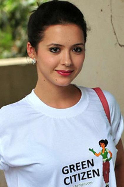 Isha Sharvani - Actor Profile Photo